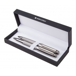 Chapelle. Set elegant de...