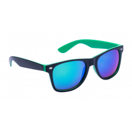 Noosa. Ochelari de soare...