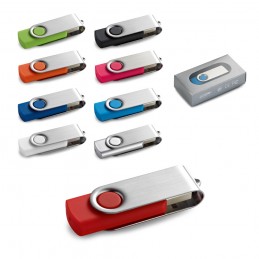 CLAUDIUS 8GB. Unitate flash USB 8 GB cu finisaj de cauciuc și clip metalic - 97549, Argintiu satinat