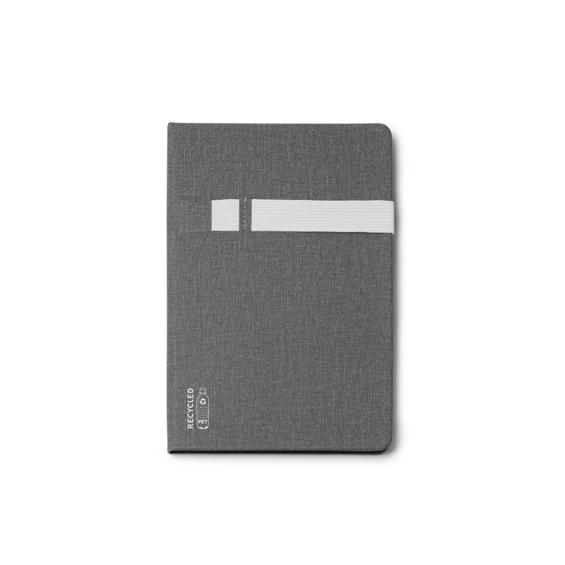 SIKAS. Agendă format A5 cu coperți dure din polietilen tereftalat (PET) - NB7971, WHITE SIKAS. Agendă format A5 cu coperți dure din polietilen tereftalat (PET) - NB7971, WHITE